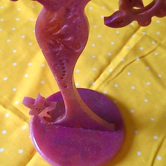 Handcrafted Resin Jelewry holder - Picture 3 of 6